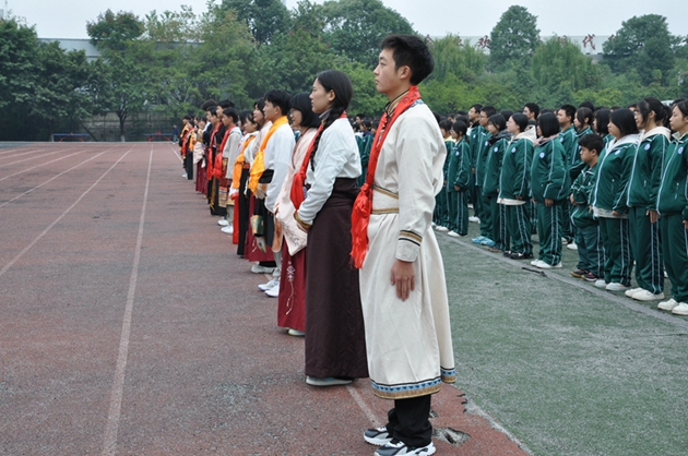 誦讀中華傳統(tǒng)國(guó)學(xué)經(jīng)典，踐行“五個(gè)學(xué)會(huì)三個(gè)規(guī)范”2.jpg